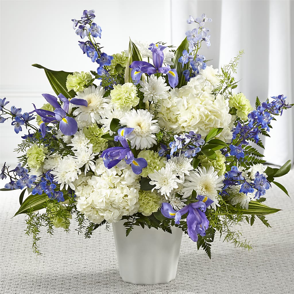 Soft Serenity Floor Basket – FLORAL CREATIONS & GIFTS, Weslaco TX
