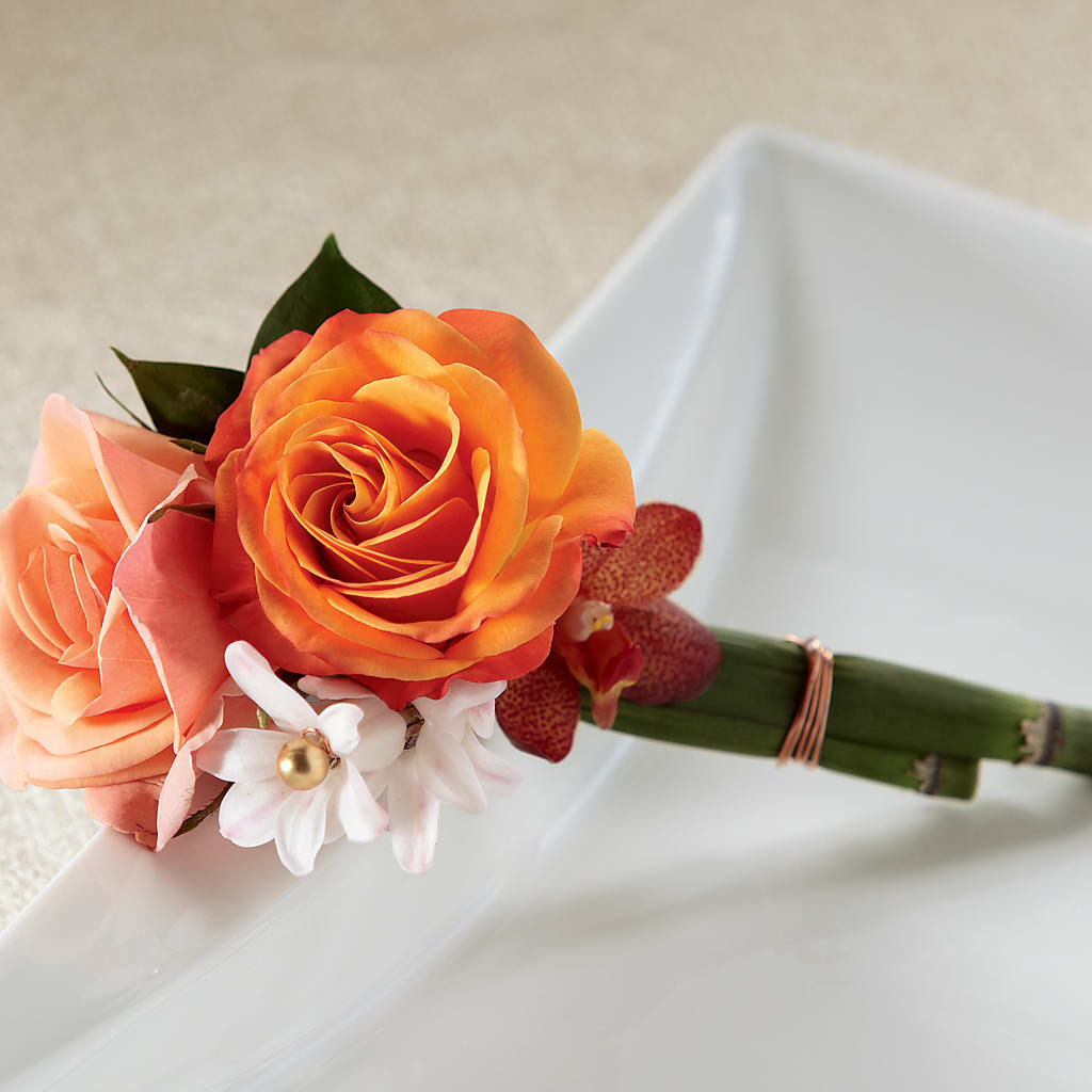 Sunset Dream Boutonniere – FLORAL CREATIONS & GIFTS, Weslaco TX