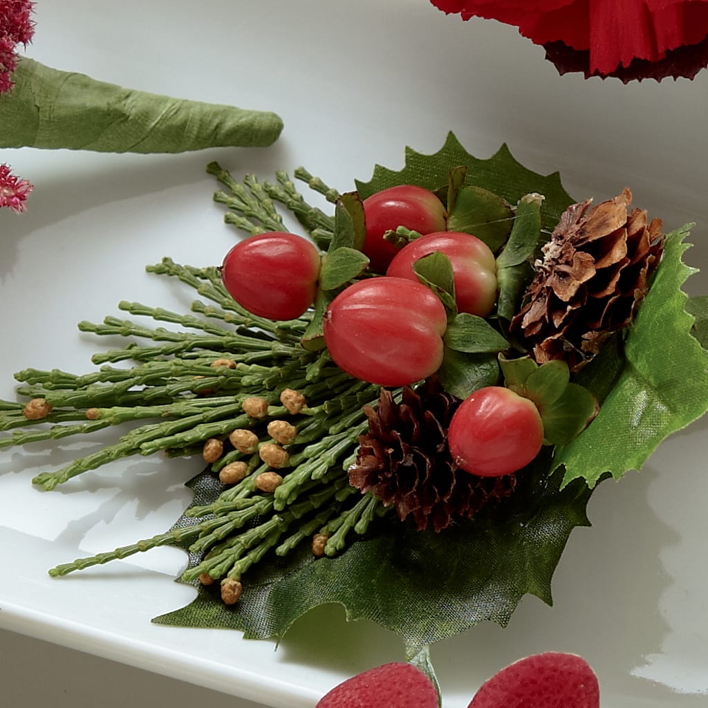 Red Berry Boutonniere – FLORAL CREATIONS & GIFTS, Weslaco TX