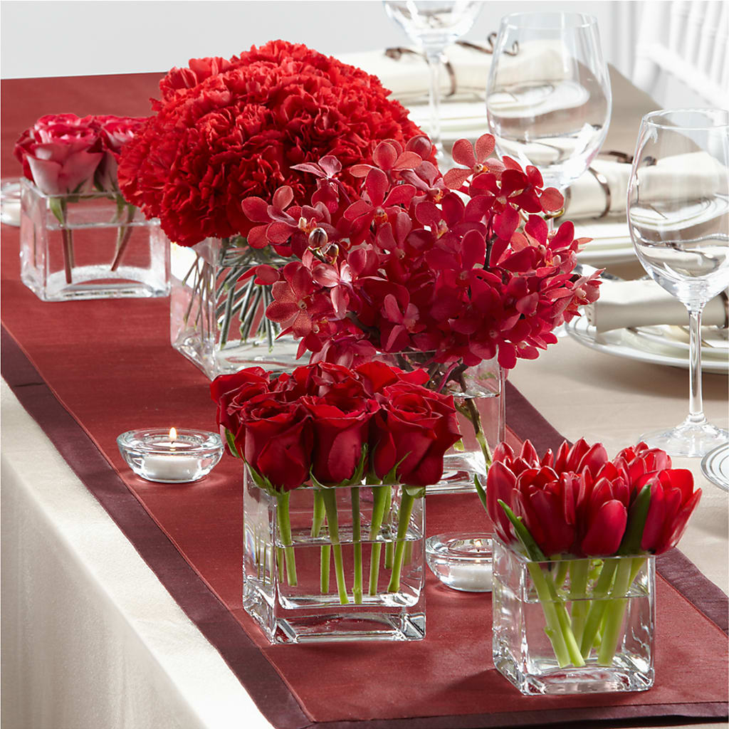 Modern Grace Centerpiece – FLORAL CREATIONS & GIFTS, Weslaco TX