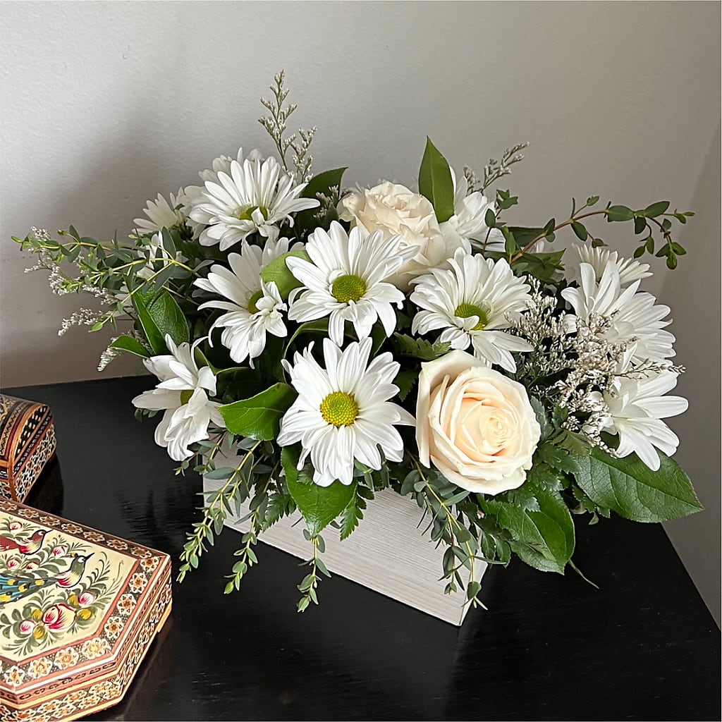 Fresh Linen Box Bouquet – FLORAL CREATIONS & GIFTS, Weslaco TX