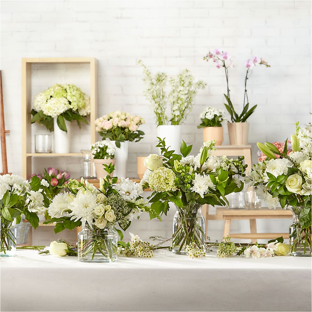 Classic Ivory – A Florist Original – FLORAL CREATIONS & GIFTS, Weslaco TX