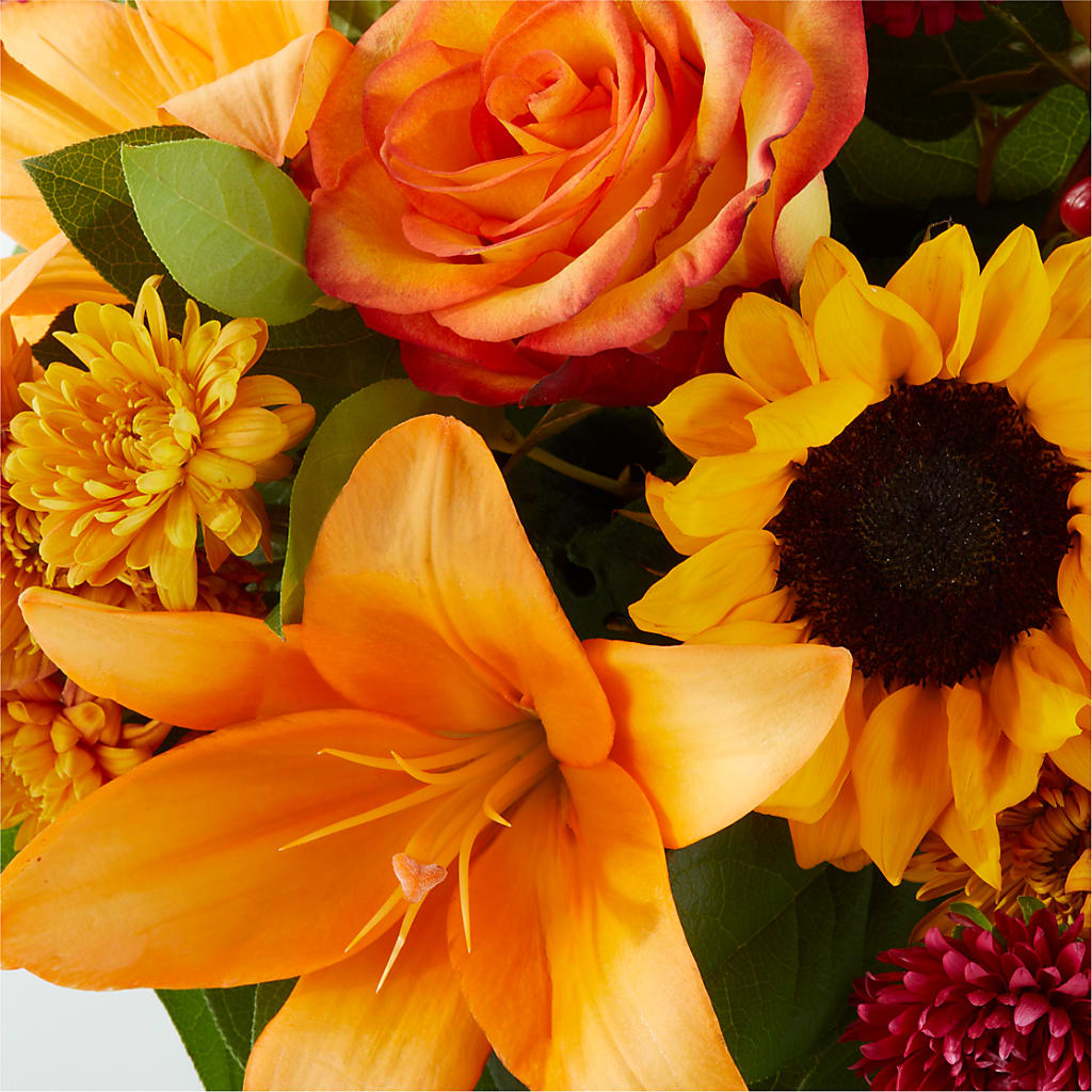 Grateful Centerpiece – FLORAL CREATIONS & GIFTS, Weslaco TX