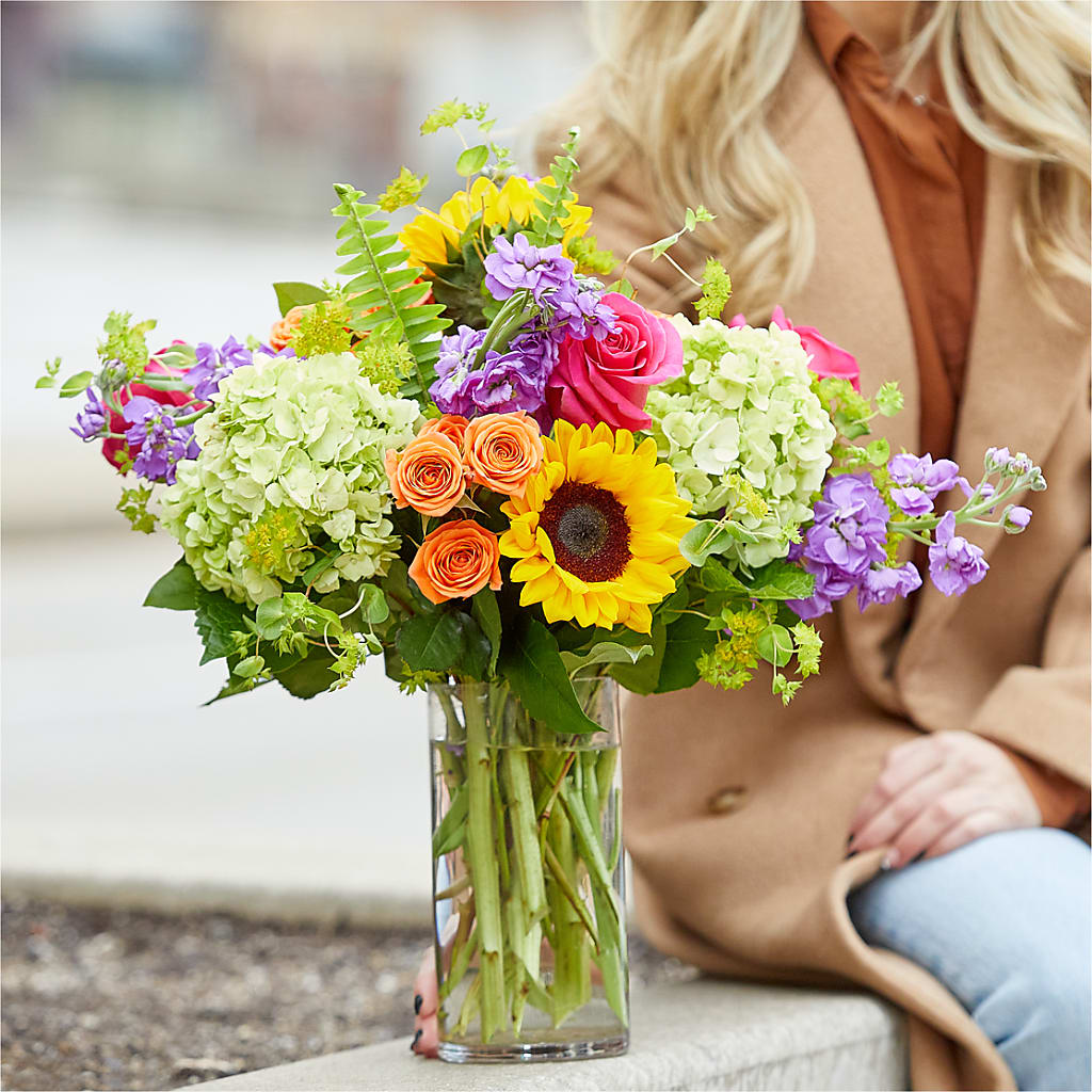 Vibrant Greetings Bouquet – FLORAL CREATIONS & GIFTS, Weslaco TX