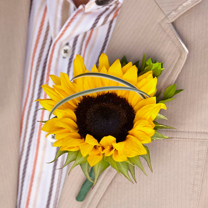 Free Spirit Boutonniere – FLORAL CREATIONS & GIFTS, Weslaco TX